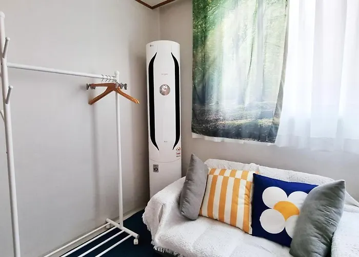 Hongdae&sinchon 10min Cozy House With 2 Bedrooms Apartment Seoul