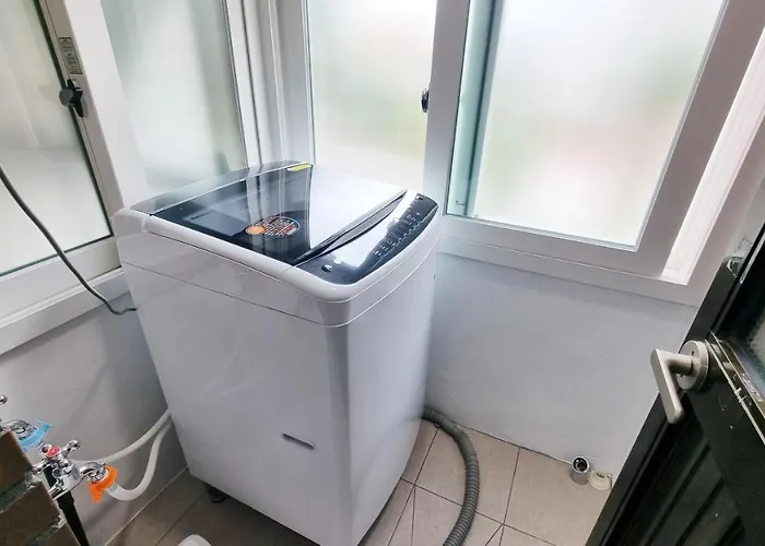 Apartment Hongdae&sinchon 10min Cozy House With 2 Bedrooms *