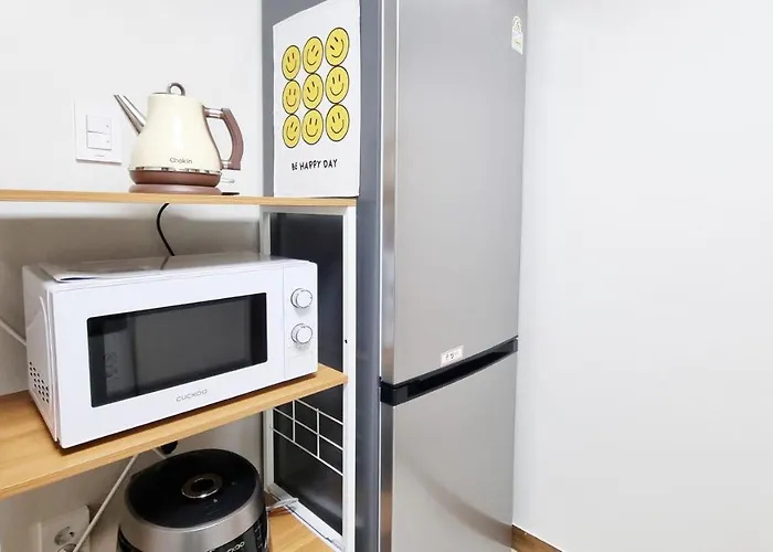 Hongdae&sinchon 10min Cozy House With 2 Bedrooms Apartment *