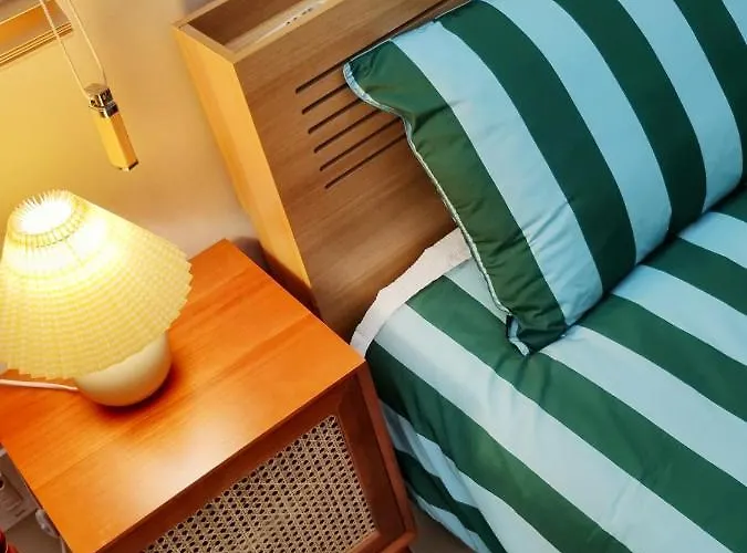 Hongdae&sinchon 10min Cozy House With 2 Bedrooms * Seoul