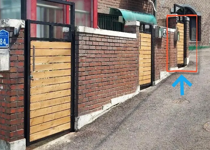 Apartment Hongdae&sinchon 10min Cozy House With 2 Bedrooms